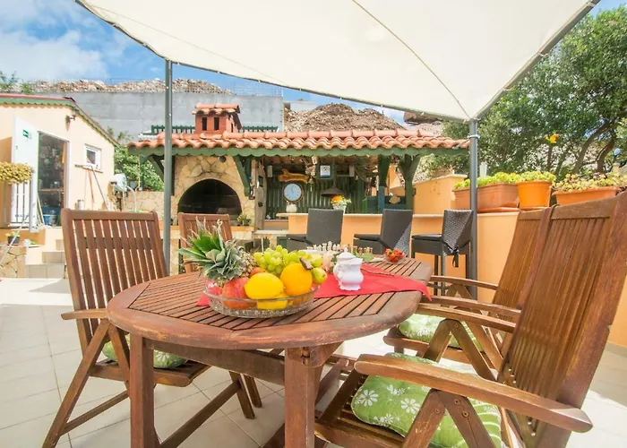 Poolside House Nina Appartement