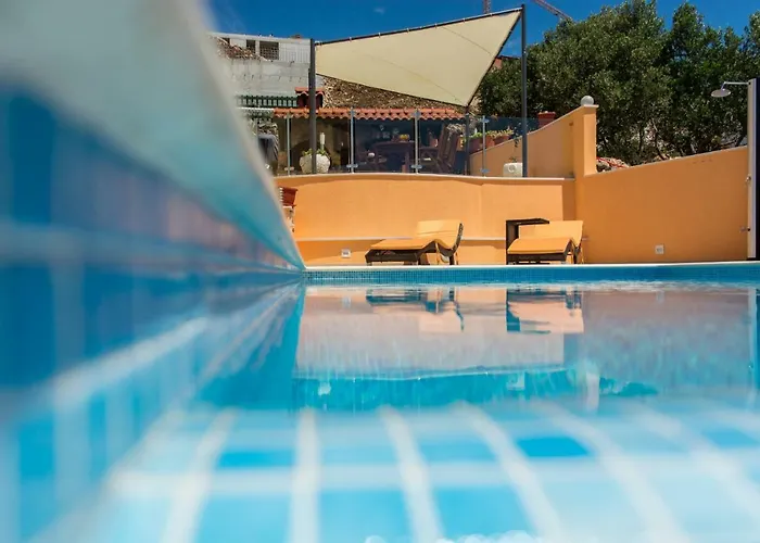 Poolside House Nina *