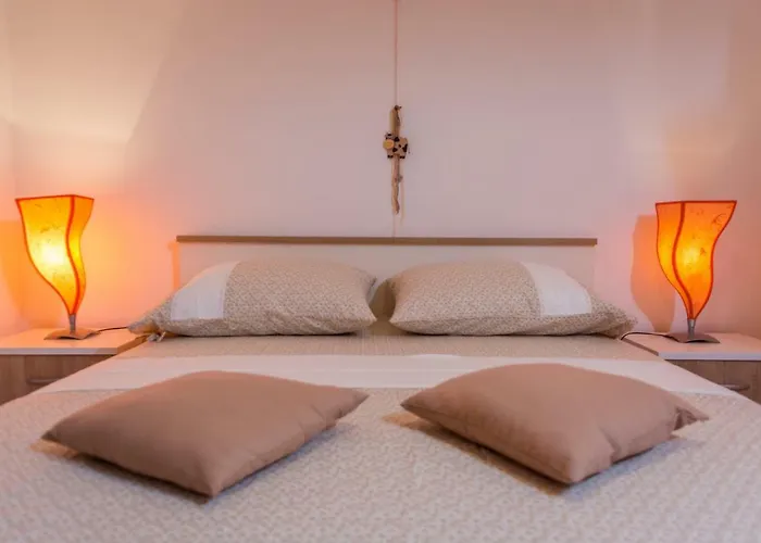 アパート Poolside House Nina *