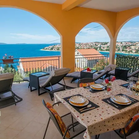 Poolside House Nina تروغير