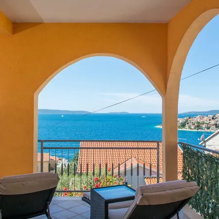 Poolside House Nina تروغير