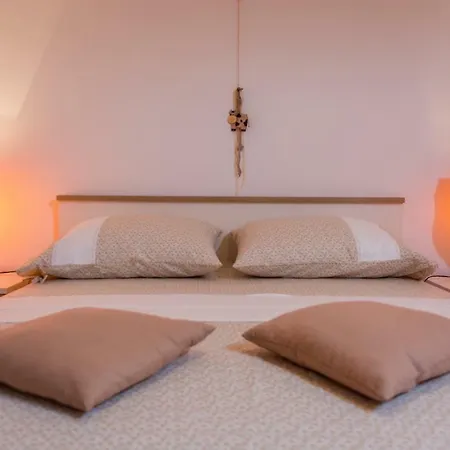 شقة Poolside House Nina *