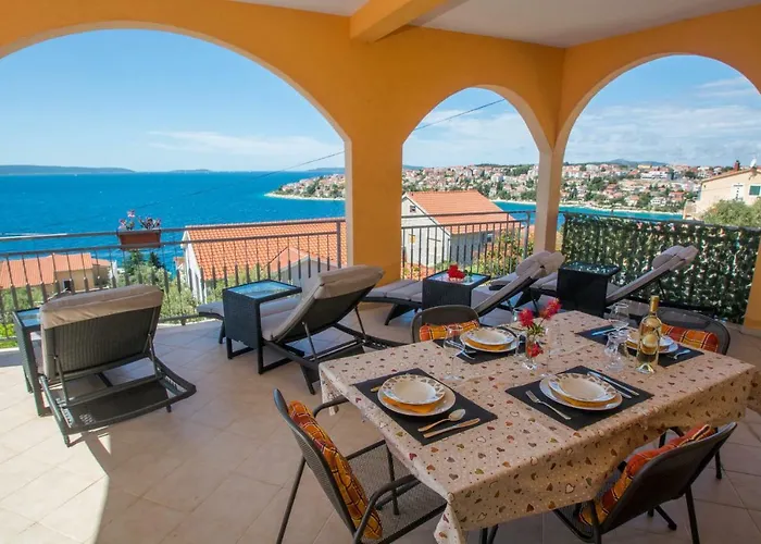 Poolside House Nina Trogir