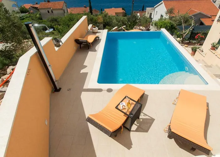 Apartman Poolside House Nina Trogir