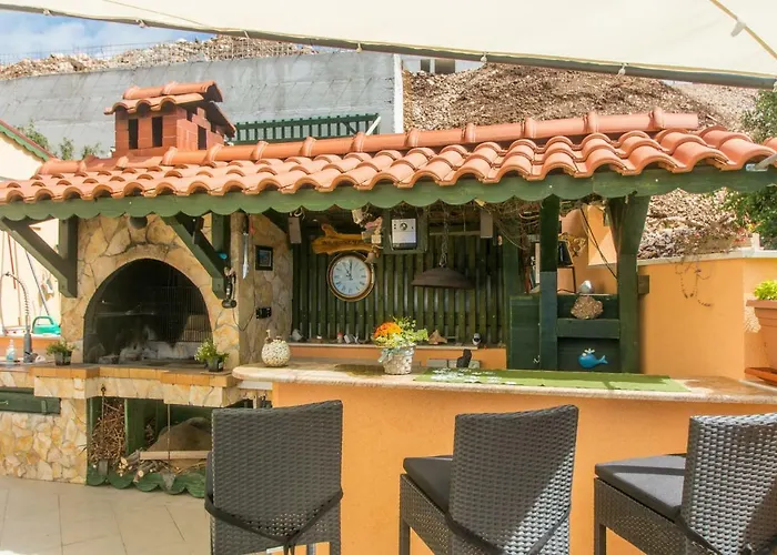 Poolside House Nina Apartman Trogir