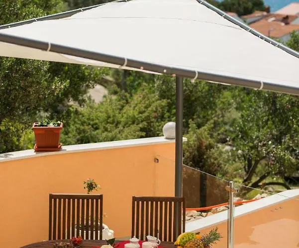 Apartman Poolside House Nina Trogir