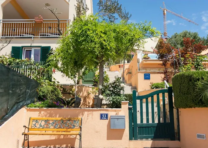 Apartman Poolside House Nina Trogir