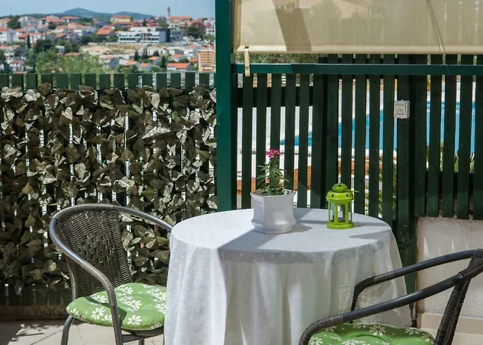 Poolside House Nina Trogir