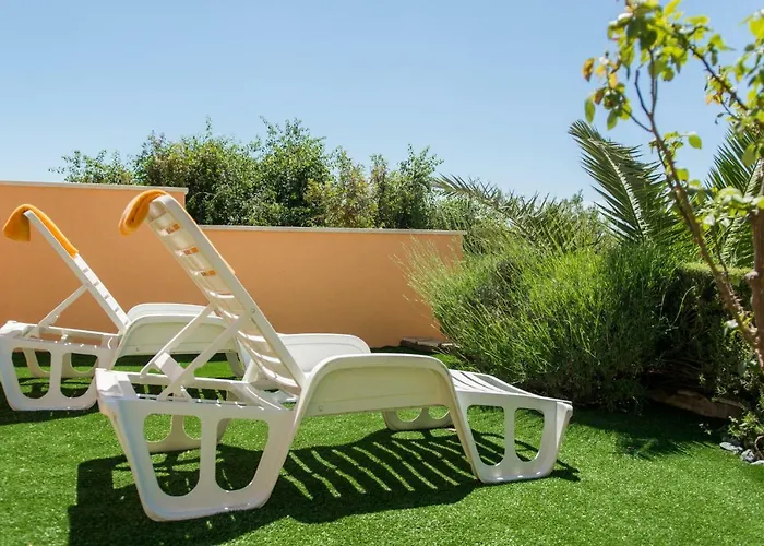 Poolside House Nina * 特罗吉尔