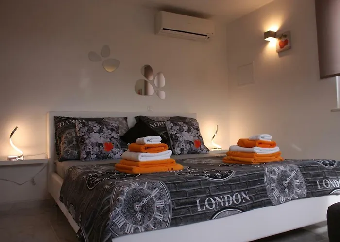 Poolside House Nina * 特罗吉尔